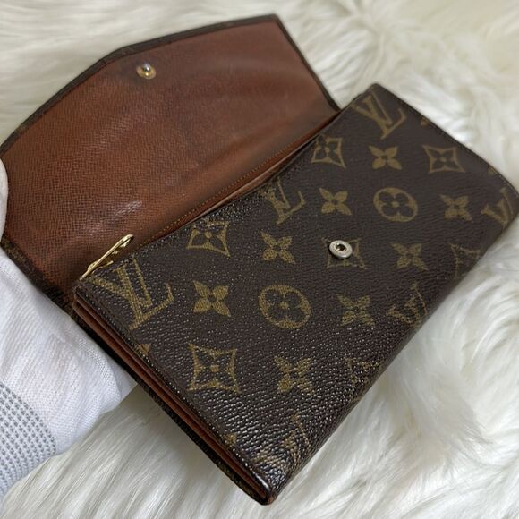 💯Authentic Louis Vuitton Monogram Long Wallet 🍀 - Picture 8 of 17